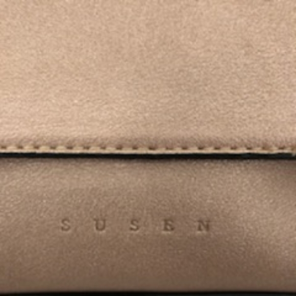 Susen Hangbag , medium Champagne purse - Picture 2 of 7